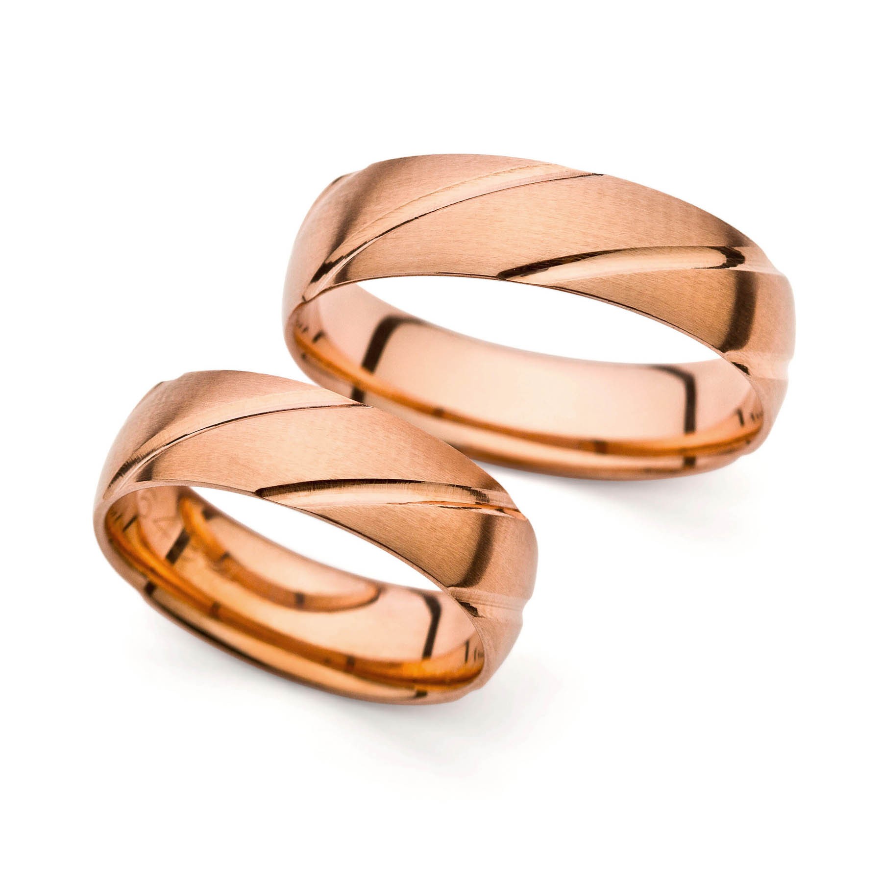 Snubní prsteny z růžového zlata s diamanty nebo zirkony