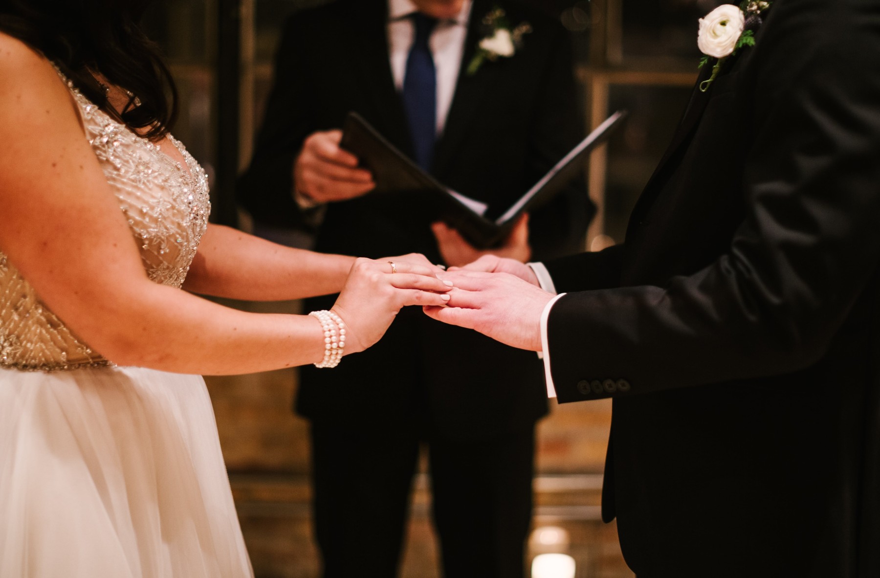 Jak si vybrat oddávajícího pro váš svatební obřad?